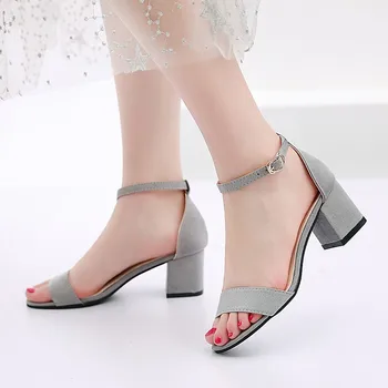 Женская обувь на высоком каблуке 5,5 см, 2023 летние замшевые черные женские босоножки, римские босоножки на высоком каблуке, большие размеры 43